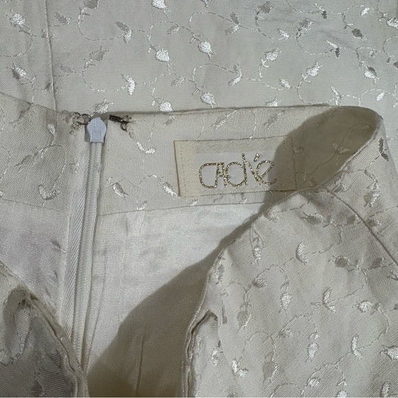 Vtg Cache White Linen Blend Embroidered Skirt Sz 12 Front Fold Slit Lined Preppy - Picture 8 of 9